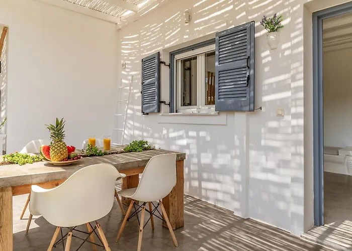 アパートホテル Ow Andros 4,private Whirlpool Kato Fellos